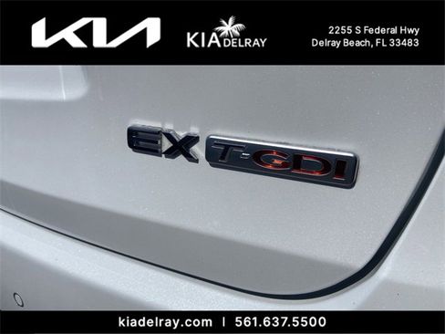 Used 2017 Kia Sorento EX image 9