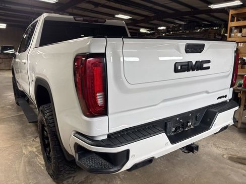 Used 2021 GMC Sierra 1500 AT4 w/ Technology Package image 7