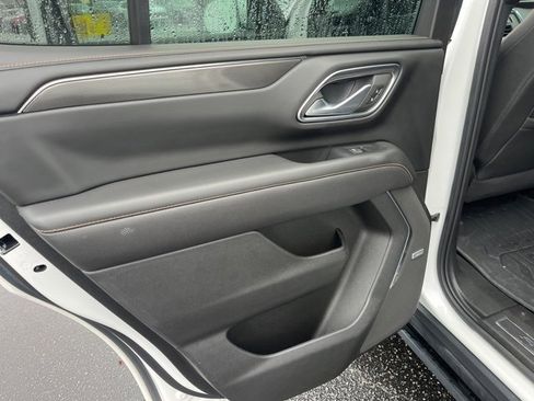 Used 2023 GMC Yukon AT4 w/ AT4 Premium Plus Package image 13