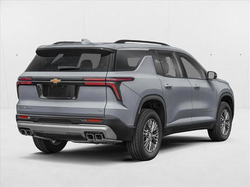 New 2026 Chevrolet Traverse LT image 2