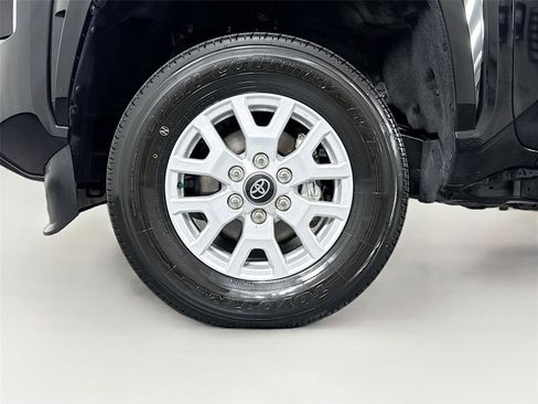 Certified 2024 Toyota Tacoma SR5 RWD image 40