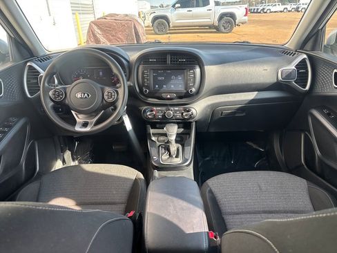Used 2021 Kia Soul S image 27