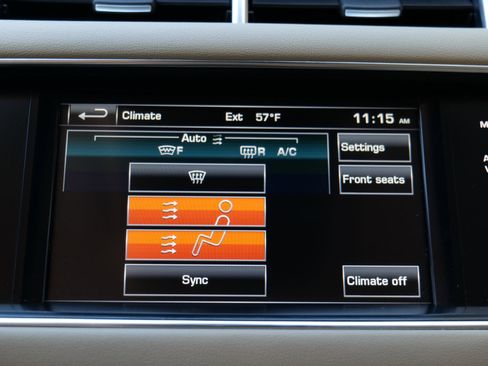 Used 2015 Land Rover Range Rover Sport HSE image 28