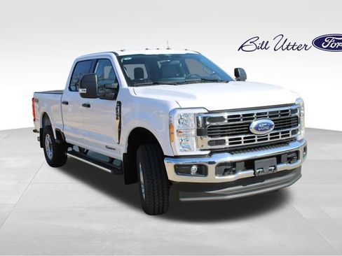 New 2026 Ford F250 XLT image 2