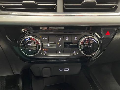 New 2026 Chevrolet Trax LT w/ Driver Confidence Package FWD image 5