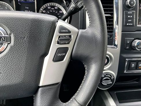 Used 2019 Nissan Titan PRO-4X image 28
