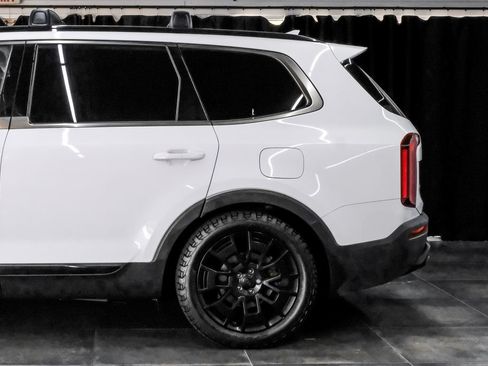 Used 2021 Kia Telluride SX w/ SX Prestige Package AWD/4WD image 19