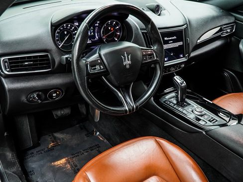 Used 2022 Maserati Levante GT image 15