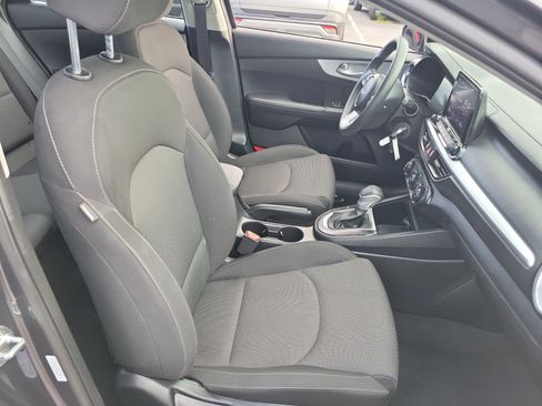 Used 2024 Kia Forte LXS FWD image 21