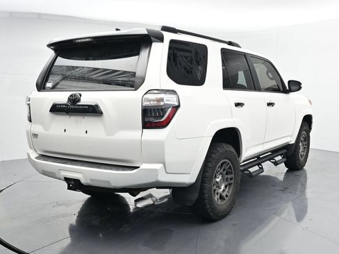 Used 2020 Toyota 4Runner Venture w/ Moonroof Package AWD/4WD image 7