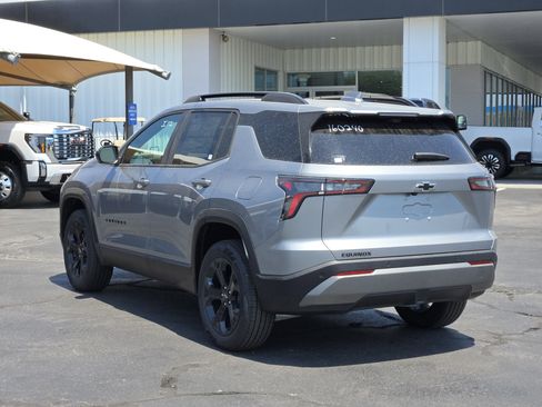 New 2026 Chevrolet Equinox LT w/ Midnight Edition image 3