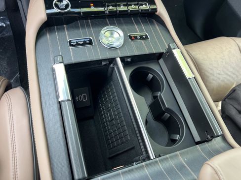 New 2026 Lincoln Navigator L Black Label AWD/4WD image 15