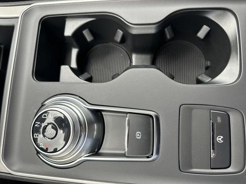 New 2024 Ford Edge SE w/ Black Appearance Package image 28