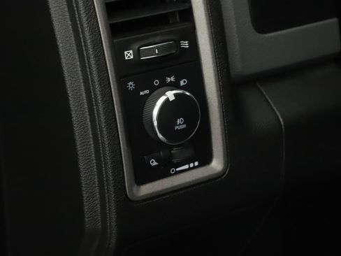 Used 2019 RAM 1500 Express w/ Express Value Package image 8