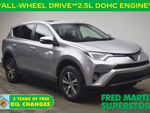 Used 2018 Toyota RAV4 XLE image 1
