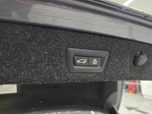 Used 2022 BMW 540i w/ M Sport Package RWD image 41