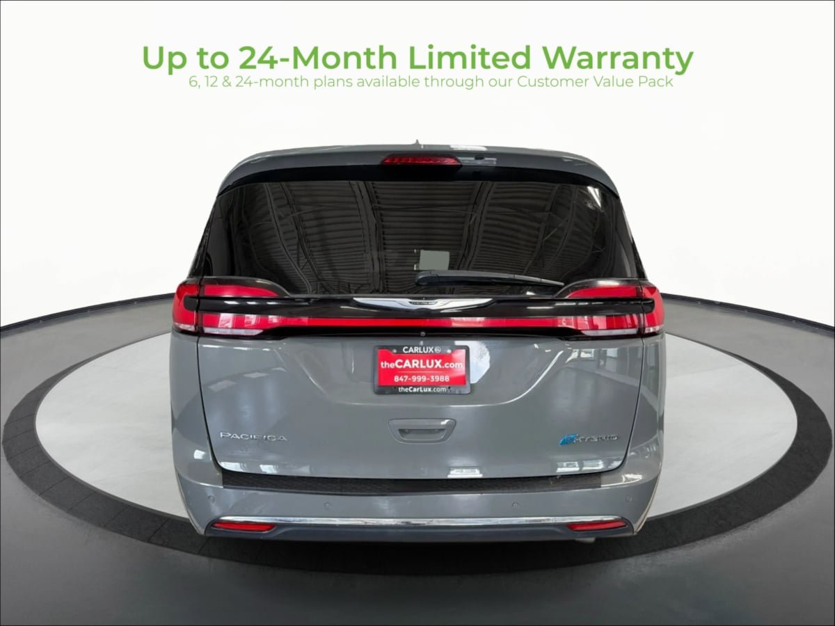 Used 2022 Chrysler Pacifica Touring-L FWD image 6