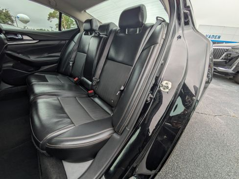 Used 2022 Nissan Maxima SV w/ Floor Mat Group image 7