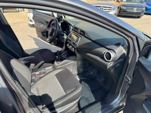 Used 2020 Nissan Versa S image 19