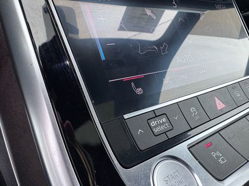 Used 2019 Audi Q8 Premium w/ Convenience Package image 25