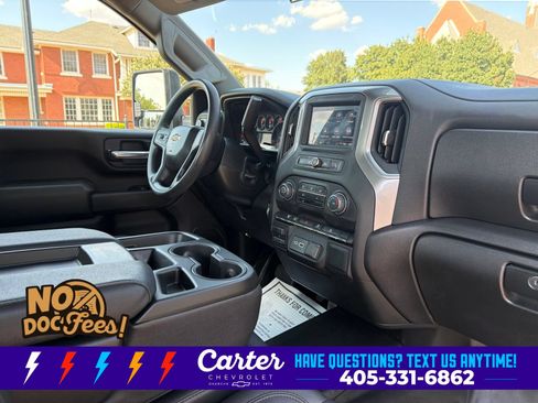 Used 2025 Chevrolet Silverado 2500 W/T AWD/4WD image 30