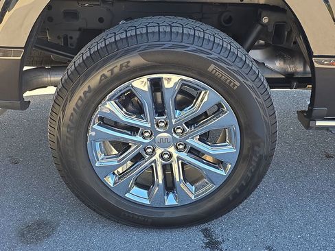 Used 2024 Ford F150 King Ranch w/ FX4 Off-Road Package image 14