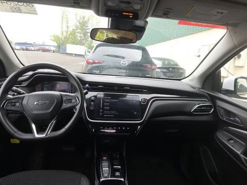 Used 2022 Chevrolet Bolt EUV LT w/ Driver Confidence Package FWD image 9