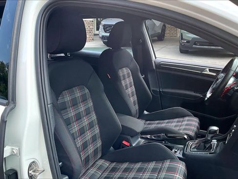 Used 2019 Volkswagen GTI Rabbit Edition FWD image 9