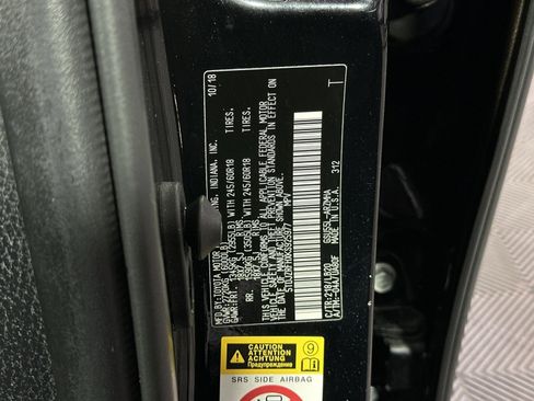 Used 2019 Toyota Highlander XLE image 41