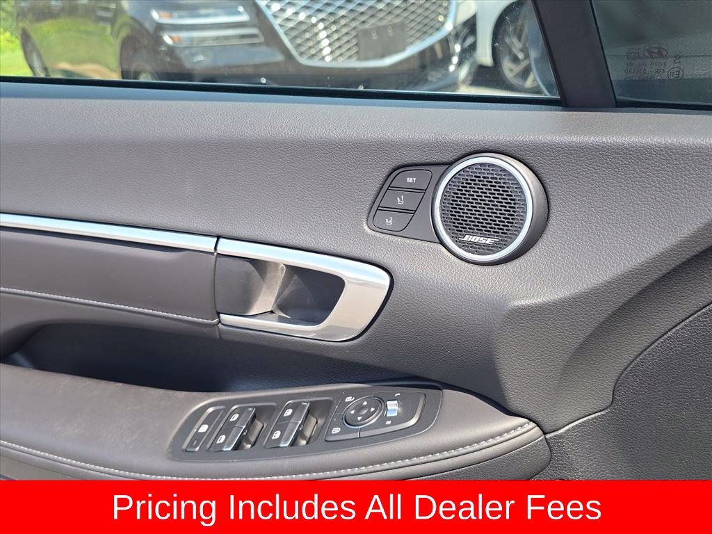 Used 2023 Hyundai Sonata Limited w/ Cargo Package FWD image 19