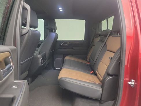 Used 2024 Chevrolet Silverado 2500 High Country w/ High Country Premium Package image 10