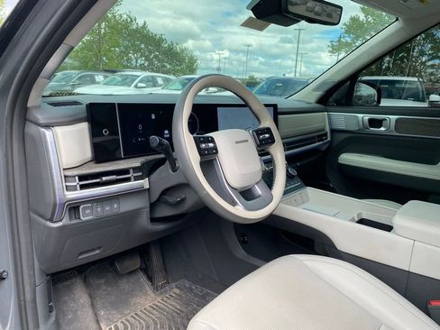 Used 2024 Hyundai Santa Fe Calligraphy AWD/4WD image 9