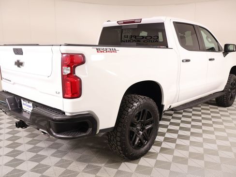 Used 2021 Chevrolet Silverado 1500 LT Trail Boss w/ Convenience Package II AWD/4WD image 20