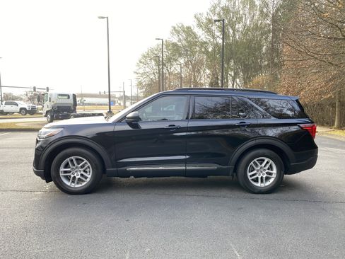 Used 2025 Ford Explorer Active image 6