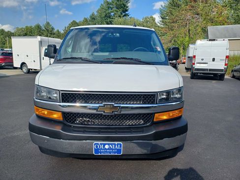 Used 2025 Chevrolet Express 3500 LS w/ Chrome Appearance Package image 18
