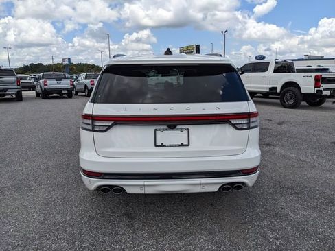 Used 2025 Lincoln Aviator Reserve w/ Luxury Package AWD/4WD image 5