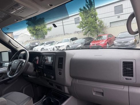 Used 2018 Nissan NV 1500 SV RWD image 17
