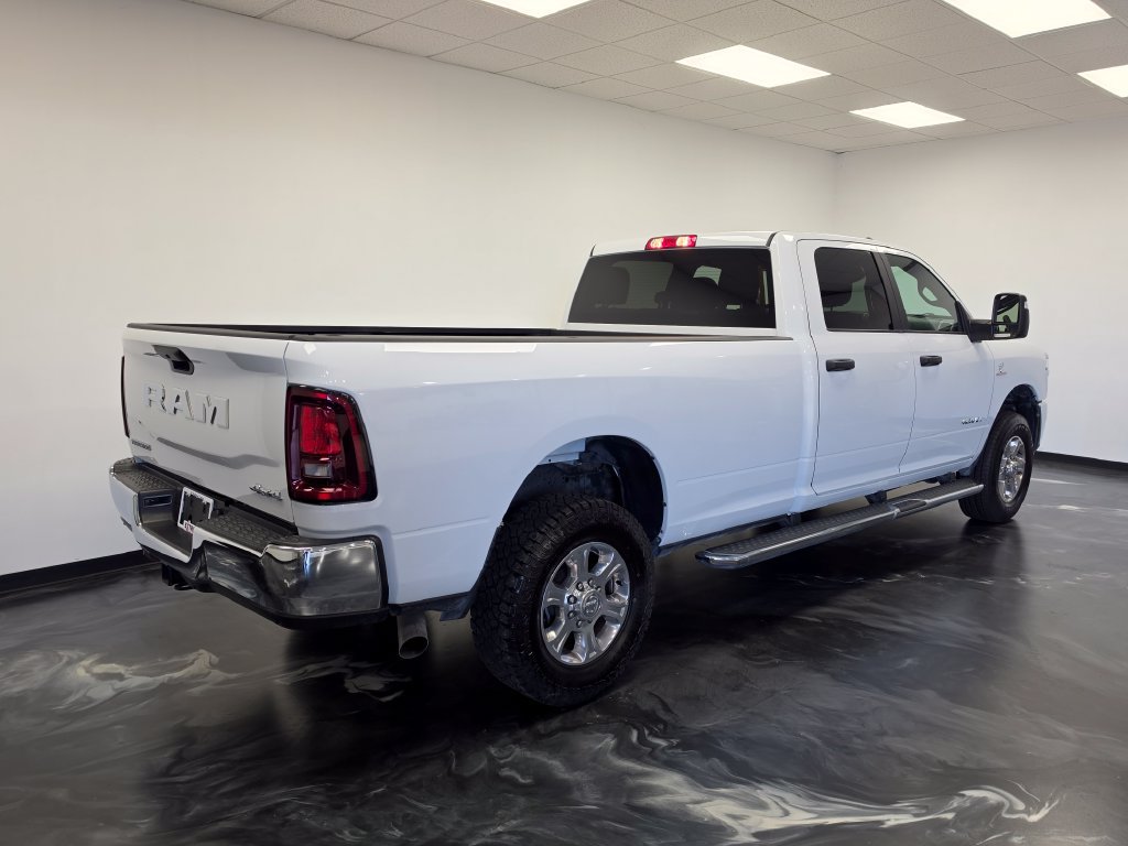 Used 2026 RAM 3500 Big Horn AWD/4WD image 25