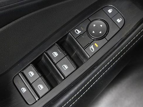 Certified 2024 Nissan Rogue SV FWD image 23