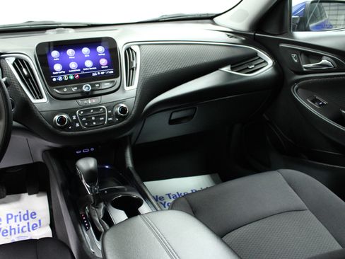 Used 2023 Chevrolet Malibu LT image 18