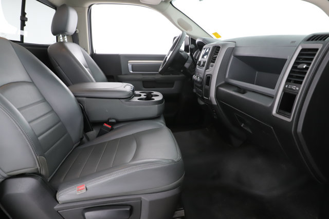 Used 2018 RAM 2500 ST AWD/4WD image 31