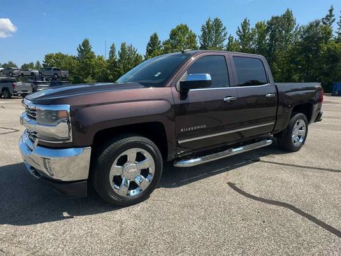 Used 2016 Chevrolet Silverado 1500 LTZ w/ Sport Package AWD/4WD image 4