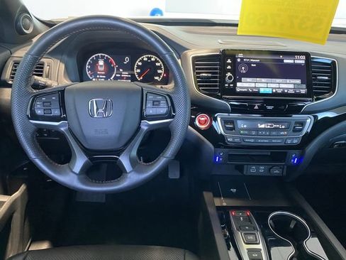 Certified 2024 Honda Ridgeline Black Edition image 14
