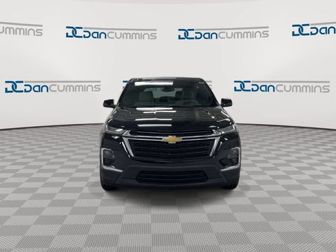 Used 2023 Chevrolet Traverse LS FWD image 3
