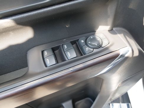 Used 2020 GMC Sierra 1500 SLT image 18