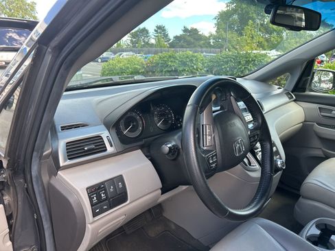 Used 2012 Honda Odyssey Touring Elite image 5