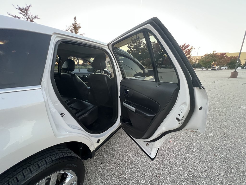 Used 2013 Ford Edge Limited AWD/4WD image 12