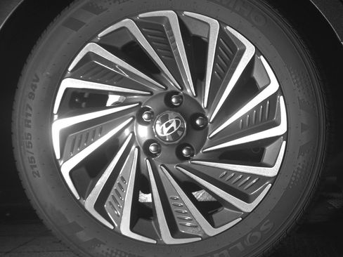 Used 2025 Hyundai Sonata SEL image 15