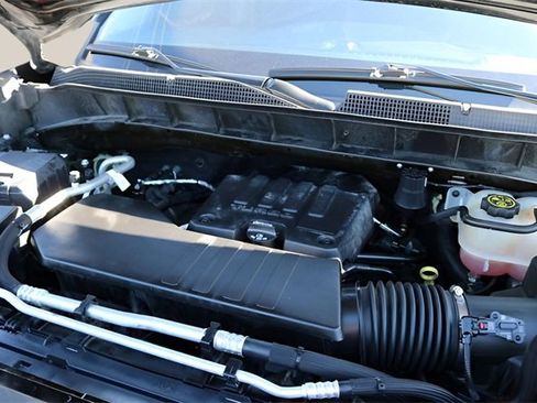 Used 2021 Chevrolet Silverado 1500 Custom image 10