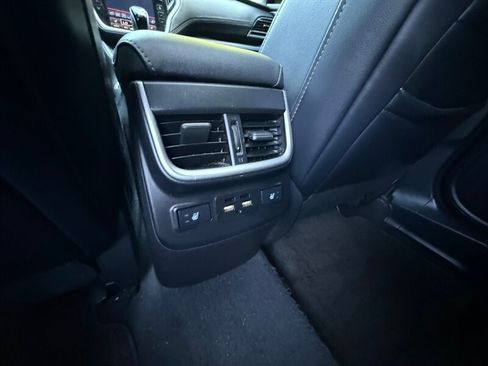 Used 2020 Subaru Outback Limited AWD/4WD image 17